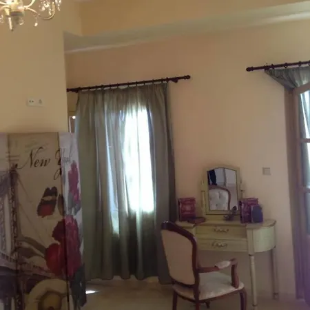 Boutique Florence Гостевой дом Эрмуполис