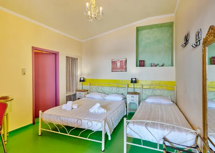 Boutique Florence בית הארחה ארמופוליס