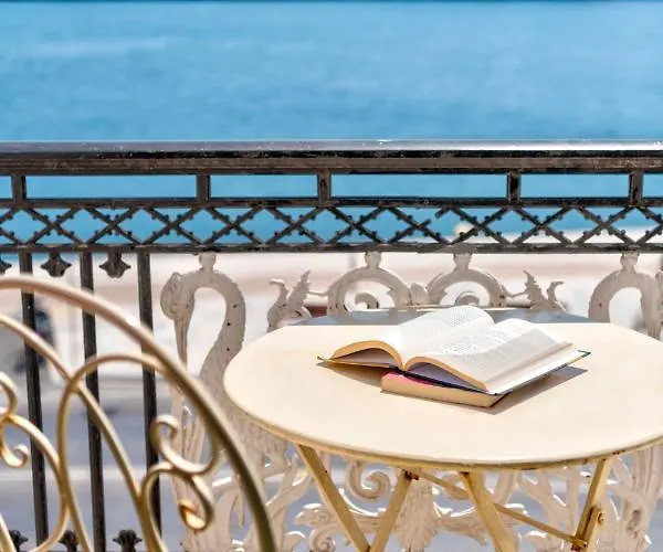 佛罗伦萨精品住宿加早餐旅馆 招待所 3*