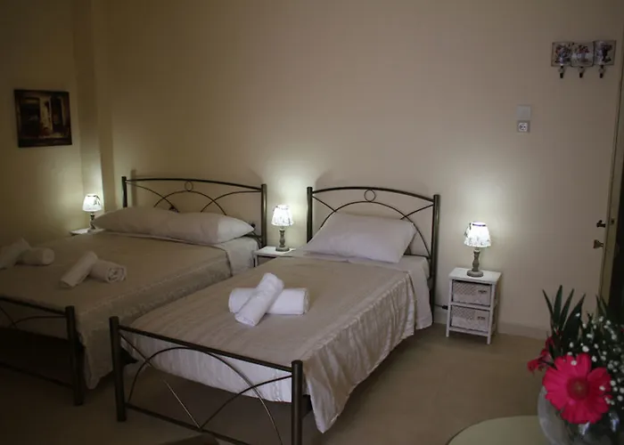 Boutique Florence בית הארחה ארמופוליס